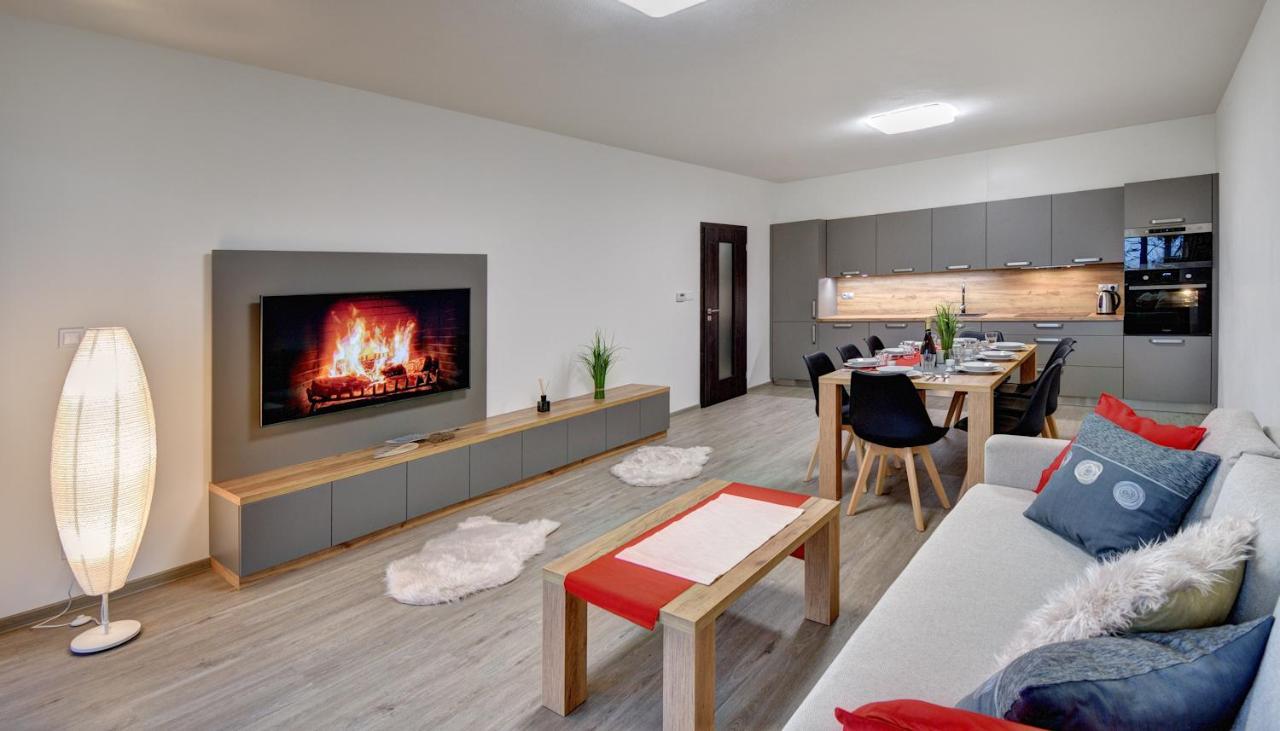 Apartmany Sunny Lipno Lipno nad Vltavou Dış mekan fotoğraf